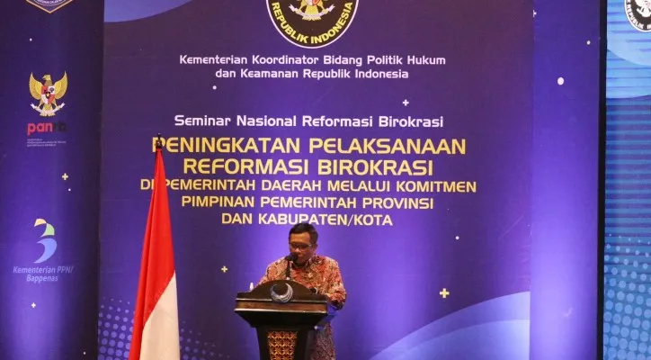 Mahfud MD dalam seminar nasional reformasi birokrasi bertema Peningkatan Pelaksanaan Reformasi Birokrasi di Pemerintahan Daerah Melalui Komitmen Pimpinan Pemerintah Provinsi dan Kabupaten/Kota. (ist)