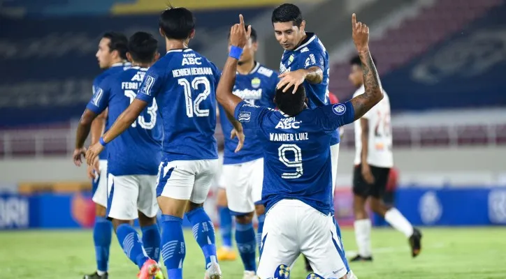 Persib Bandung siap hadapi Madura United, Bidik 3 Poin demi Geser Arema FC dan Bhayangkara FC di Puncak Klasemen. (Foto/Persib)