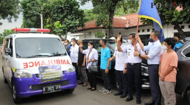 Wali Kota Jaksel Munjirim melepas Sejumlah Relawan Karang Taruna Jaksel Bantu Korban Erupsi Gunung Semeru. (adji)