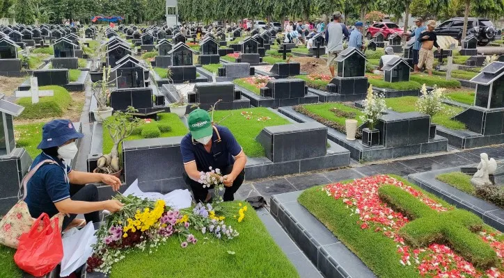 Suasana Pemakaman Katolik Selapajang, Kecamatan Neglasari, Kota Tangerang. (veronica)