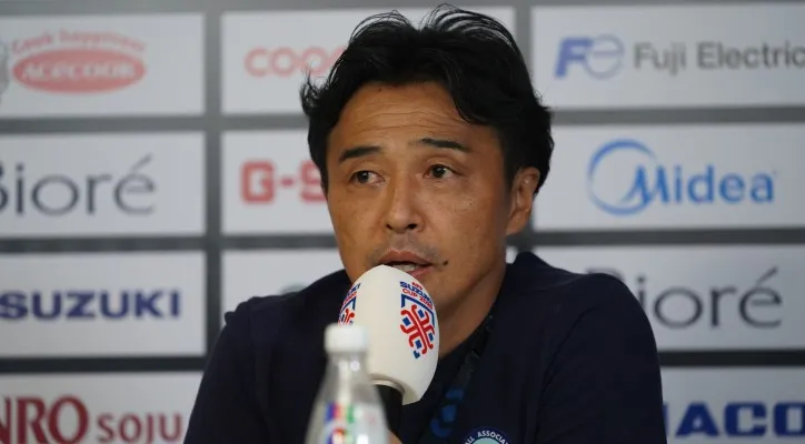 Pelatih Singapura, Tatsuma Yoshida resmi mengundurkan diri setelah timnya kalah dari Indonesia pada semifinal Piala AFF 2020. (foto: affsuzukicup)