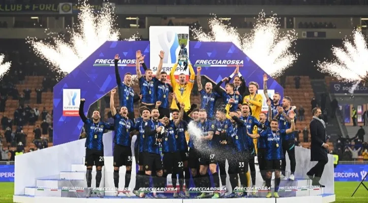 Kalahkan Juventus 2-1, Inter Milan menyabet juara Piala Super Italia 2022. (foto: inter milan)