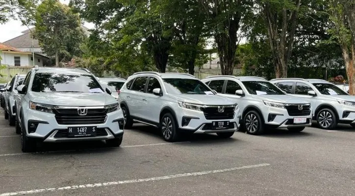 All New Honda BR-V telah mendarat di Semarang, Pembeli Pertama langsung terima kunci. (Foto/HPM)