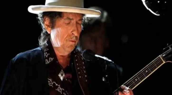 Bob Dylan pada Juni 2009. (Sumber: Pitchfork)