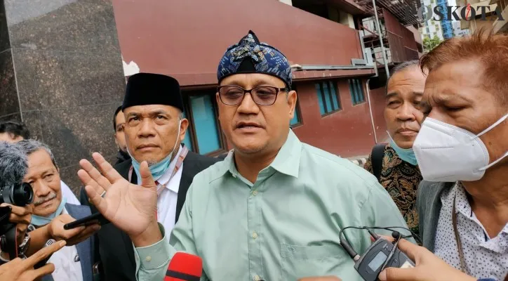 Edy Mulyadi penuhi panggilan Bareskrim Polri usai panggilan pertama mangkir. (Foto/adji)