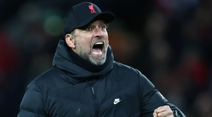 Kemenangan The Reds 6-0 dalam laga Liverpool vs Leeds United membuat sang pelatih Jurgen Klopp gembira hingga terbawa suasana. foto : Instagram @liverpoolfc