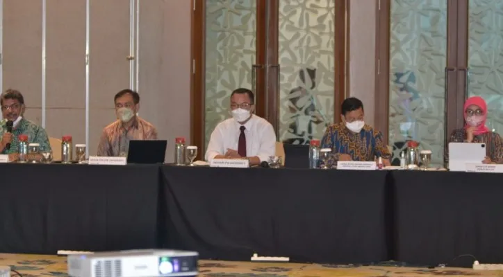 FGD yang diselenggarakan oleh Institut Pertanian Bogor (IPB) dengan tema Bulog Era Badan Pangan Nasional. (foto: ist)