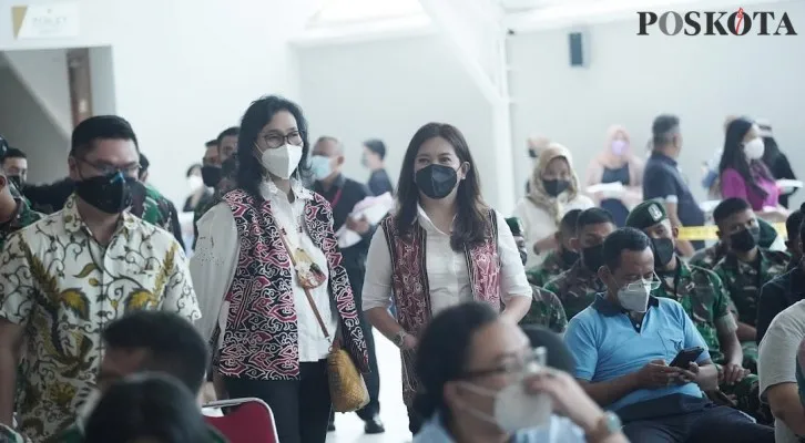 Gerakan Donor Darah Perempuan Indonesia (GDDPI) menggelar donor darah dan vaksinasi Covid-19. (Foto: GDDPI)