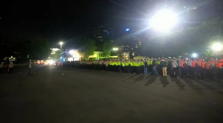 Dit Lantas Polda Metro Jaya melakukan Apel Pengamanan Antisipasi Kegiatan Sahur On The Road ( SOTR ) (Foto: Twitter/TMCPoldaMetro)