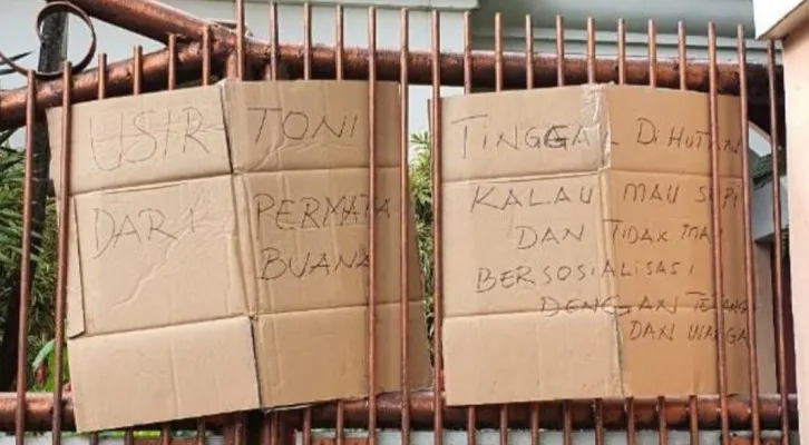 Aksi persekusi warga di Komplek Permata Buana, Jakarta Barat. (Ist)