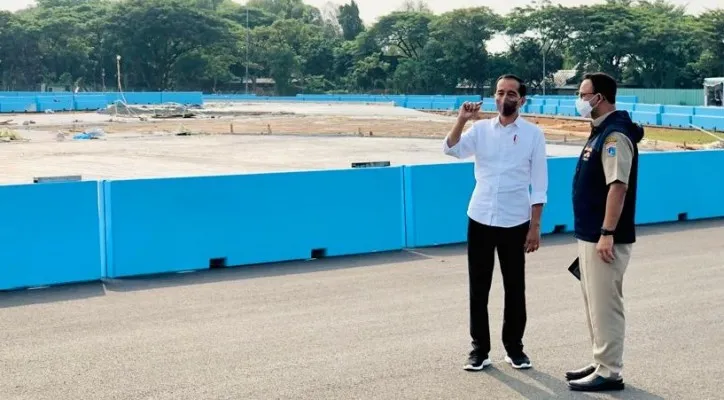 Jokowi dan Anies di sirkuit Formula E (Foto: Setkab)