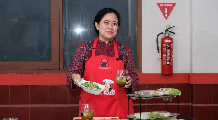 Ketua DPR, Puan Maharani membeberkan resep masakan rendang ayam spesial yang biasa dibuat Megawati Soekarnoputri setiap Lebaran. (foto: ist)