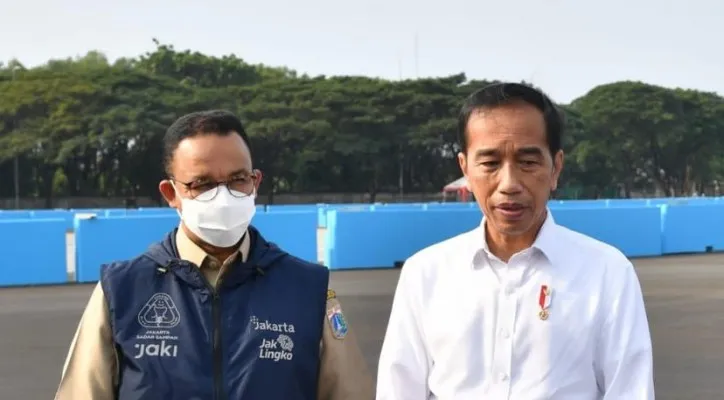 Gubernur DKI Jakarta Anies Baswedan dan Presiden RI Joko Widodo di sirkuit Formula E (Foto: Setkab)