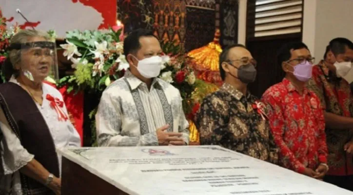 Mendagri Muhammad Tito Karnavian saat meresmikan Gedung GKI Bintaro. (Foto: Kemendagri)