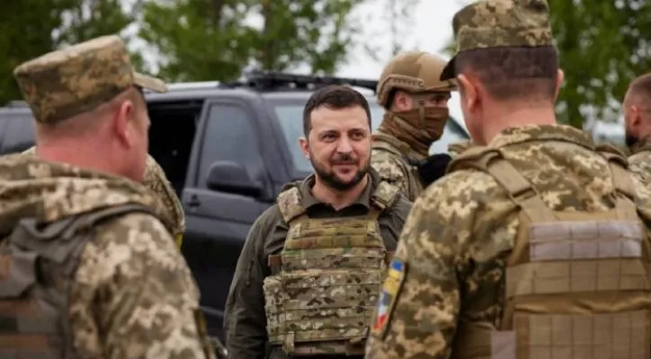 Tetap Bertempur dengan Rusia Meski Kondisi Cuaca Ekstrem, Zelensky Puji Militer Ukraina (ist)