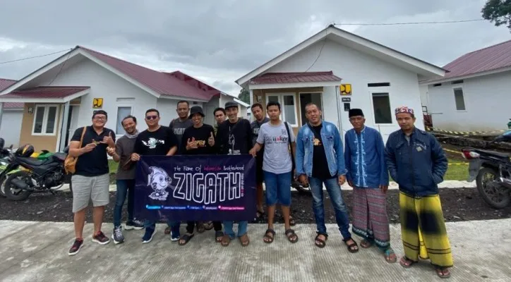 Komunitas Zigath dalam kegiatan peduli Semeru. (foto: ist)