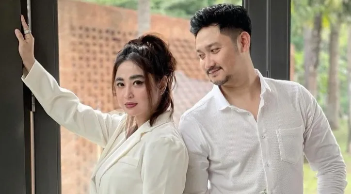 Dewi Perssik dan Angga Wijaya. (instagram/@anggawijaya88)