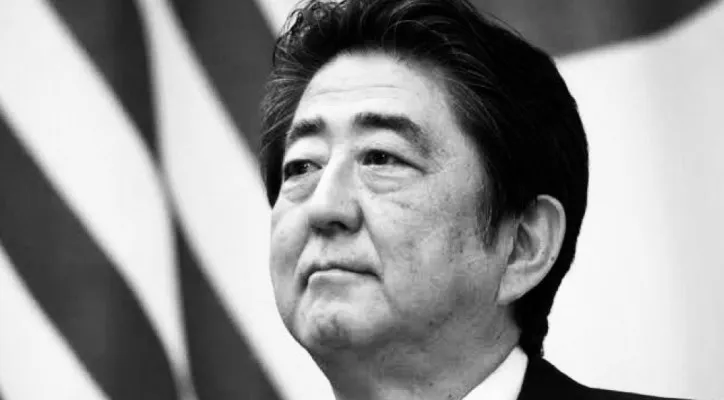 Mantan Perdana Menteri Jepang Shinzo Abe. (Foto: Twitter/PanickarS)