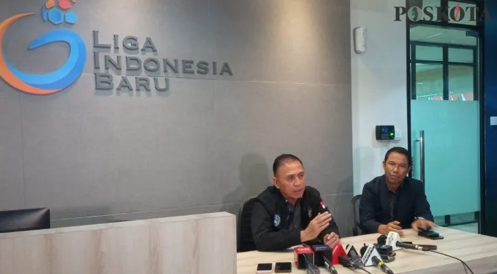 Ketua umum PSSI, Mochamad Iriawan (kiri) dan dan Sekjen, Yunus Nusi. (Foto/yoga)