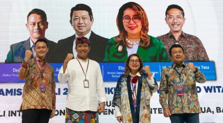 Direktur Teknologi dan Operasional Bank DKI, Amirul Wicaksono dalam Talkshow yang bertajuk “Digitalisasi Bank DKI Dalam Mendukung Pariwisata dan UMKM” dalam Festival Ekonomi Digital Indonesia (FEKDI) tahun 2022 yang berlangsung dari tanggal 11-14 Juli di Bali (14/7/2022) lalu. (ist)