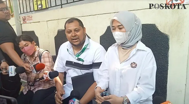 Medina Zein di pengadilan negeri Jakarta Selatan. (foto: Tresia)