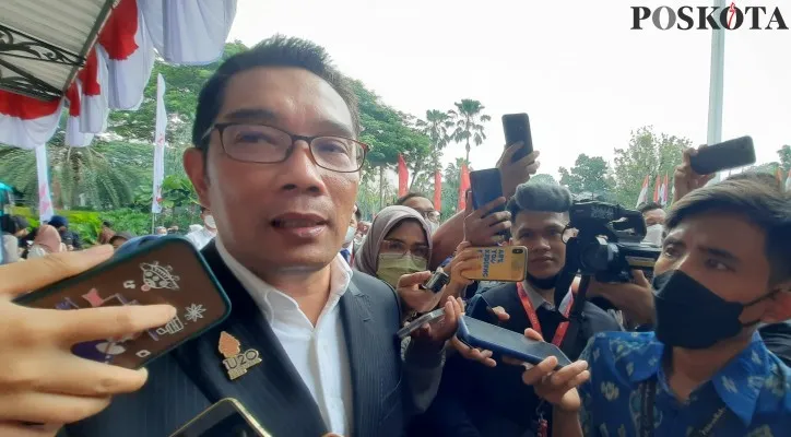 Gubernur Jawa Barat, Ridwan Kamil saat ditemui awak media di Balai Kota Jakarta. (foto: poskota/aldi)