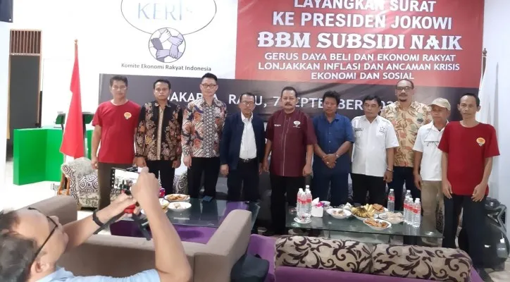 Komite Ekonomi Rakyat Indonesia minta Jokowi batalkan kenaikan BBM. (ist)