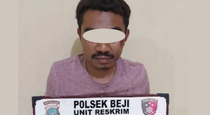 Debt collector pelaku begal payudara di Depok diamankan anggota Polsek Beji.. (Ist)