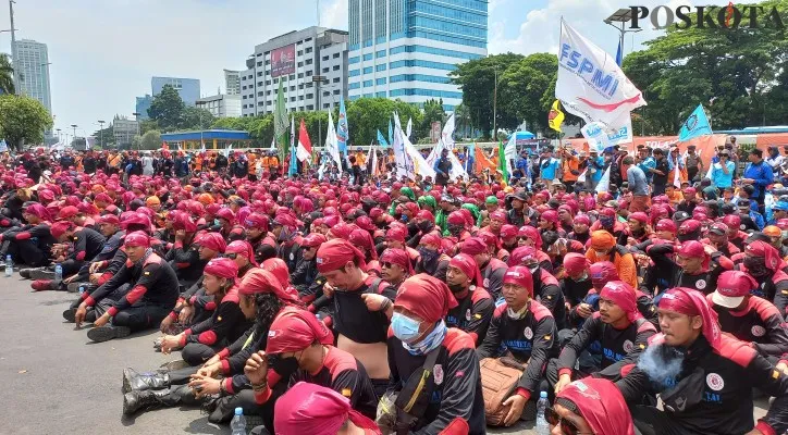 Ilustrasi aksi demonstrasi Aliansi Serikat Buruh. (foto: poskota/adam)