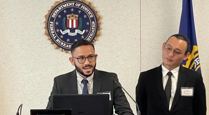 Dua Mahasiwa Unair jadi pembicara di markas FBI. (Foto/Dok. Unair)