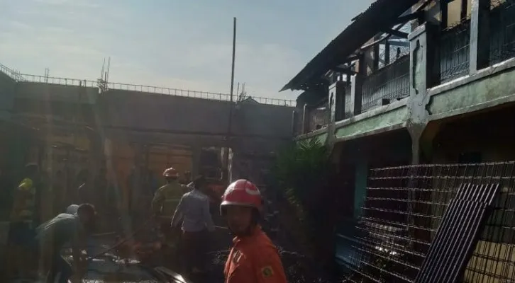 Pondok pesantren yang berada di Kecamatan Citeureup, Kabupaten Bogor hangus terbakar. (foto: ist)