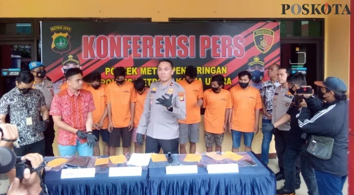 Pengungkapan Kasus penjambretan dan penadah oleh Polsek Penjaringan.(Foto: Rizki)