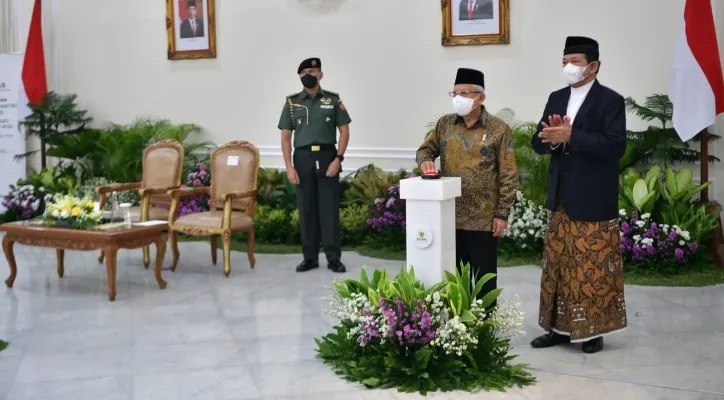 Wapres KH Ma'ruf Amin saat menghadiri acara peringatan Hari Santri 2022, di Istana Wapres, Jakarta. (setwapres)