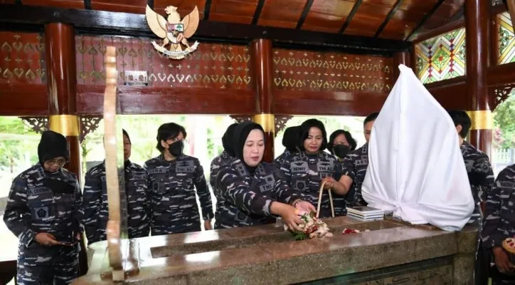 TNI Angkatan Laut (TNI AL) melalui Dinas Pembinaan Mental Angkatan Laut (Disbintalal) menggelar napak tilas pahlawan laut di beberapa kota.(Foto: Dispenal)