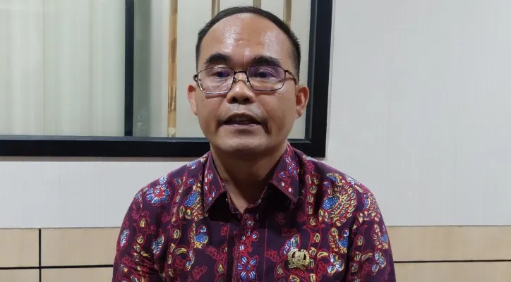 Ketua Komisi V DPRD Banten, Yeremia Mendrofa. (foto: poskota/bilal)