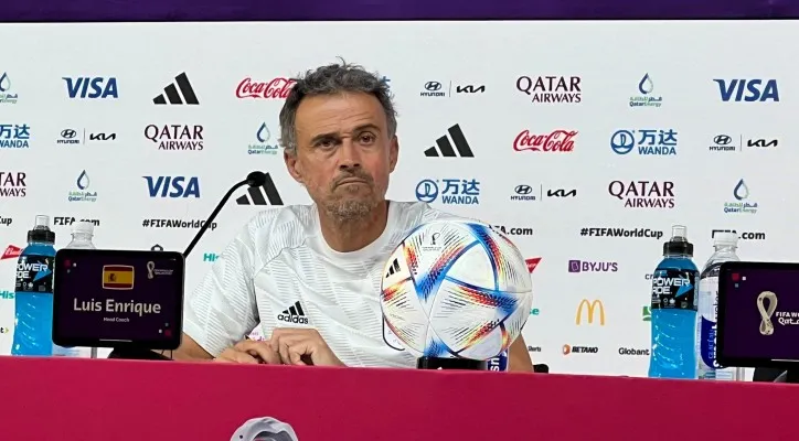 Pelatih Spanyol, Luis Enrique (Foto: Twitter/@fcbfn_live)