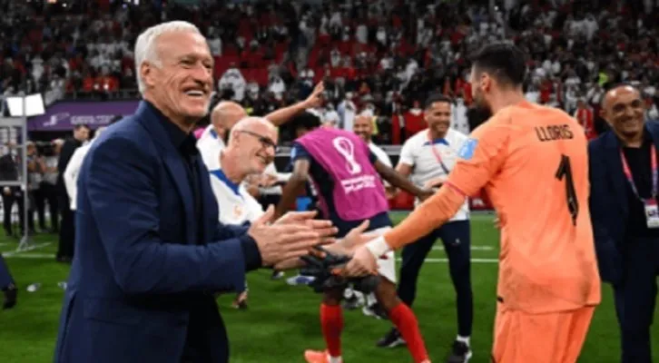 Pelatij Didier Deschamps seteah Prancis menang atas Maroko. Sang pelatih menjadi kunci kemenangan. (Foto: Fifacom)