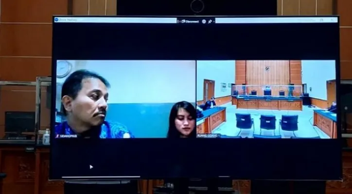 Roy Suryo saat menjalani sidang vonis di PN Jakarta Barat, Selasa 28 Desember 2022.