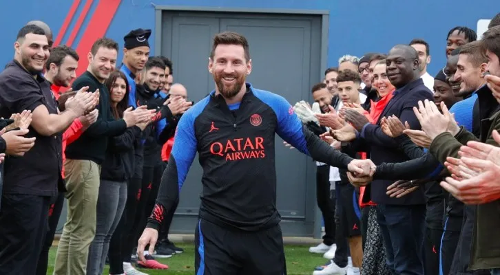 Messi kembali berlatih untuk PSG (Foto: Twitter/PSG_inside)