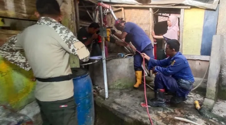 Tak kuasa tahan kantuk, seorang pria di Rancabungur Bogor Tercebur Sumur (Foto: Dokumen Damkar)