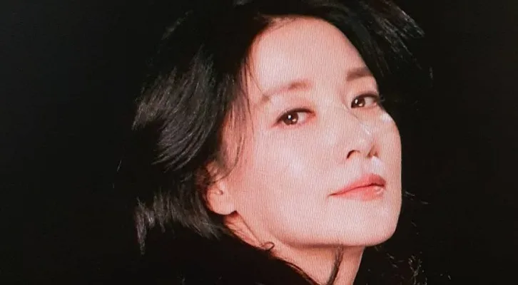 Lee Young Ae beri donasi Rp605 juta. (Instagram/@leeyoungae0824)