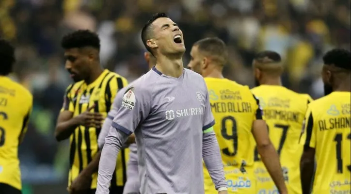 Cristiano Ronaldo belum mencetak gol selama 2 pertandingan bersama Al Nassr (Foto: Twitter/vocketfc)