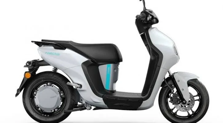 Yamaha Neos.(ist)