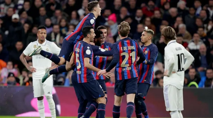 Barcelona kalahkan Real Madrid di El Clasico pada leg pertama semifinal Copa del Rey (Foto: Twitter/alimo_philip)