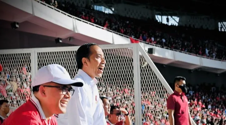 Sering nonton pertandingan dan mengunggah kegiatan berolahraga jadi salah satu alasan Presiden Jokowi dinobatkan sebagai Bapak Olahraga Indonesia. (Foto: Twitter/Jokowi)