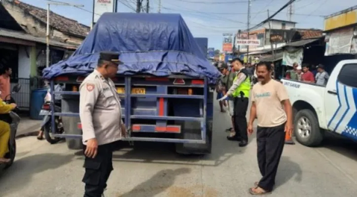 Petuas Lakalantas Polresta Tangerang saat melakukan olah TKP. (Foto/ist)