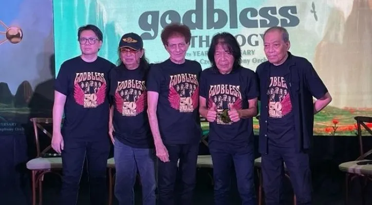 Grup band legendaris God Bless. (ist)