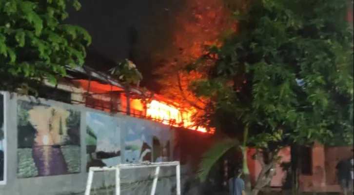 Kebakaran hanguskan gedung SMPN 3 Depok. (Ist)