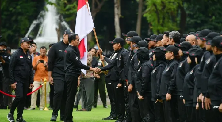 Teks Foto: Presiden Joko Widodo saat melepas kontingen Asian Games ke-19. (biro pers)