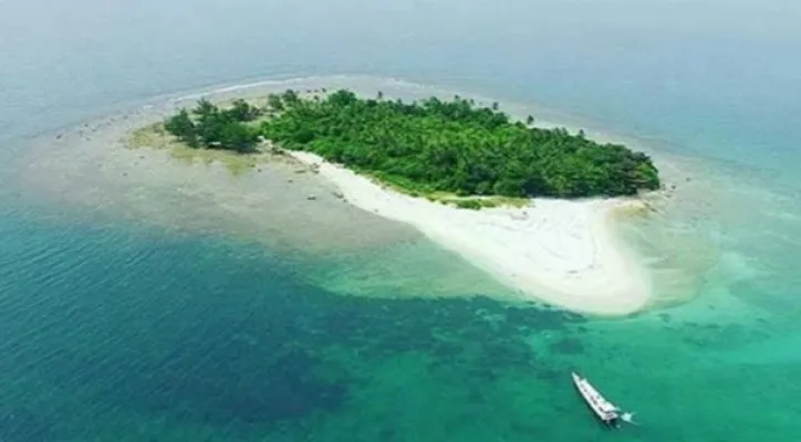 Teks Foto: Pulau Liwungan . (ist)